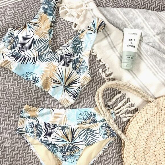 NWT: Midrise Full Coverage Briefs Bikini Swim Bottom in Green Palm - Picture 13 of 16